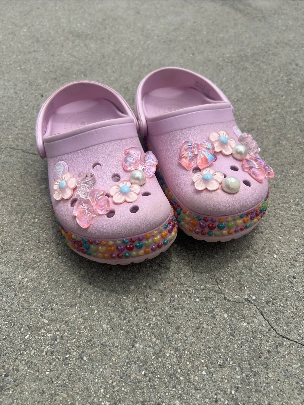 Crocs Kids' Classic Clog with Pink Floral Charms size 10C